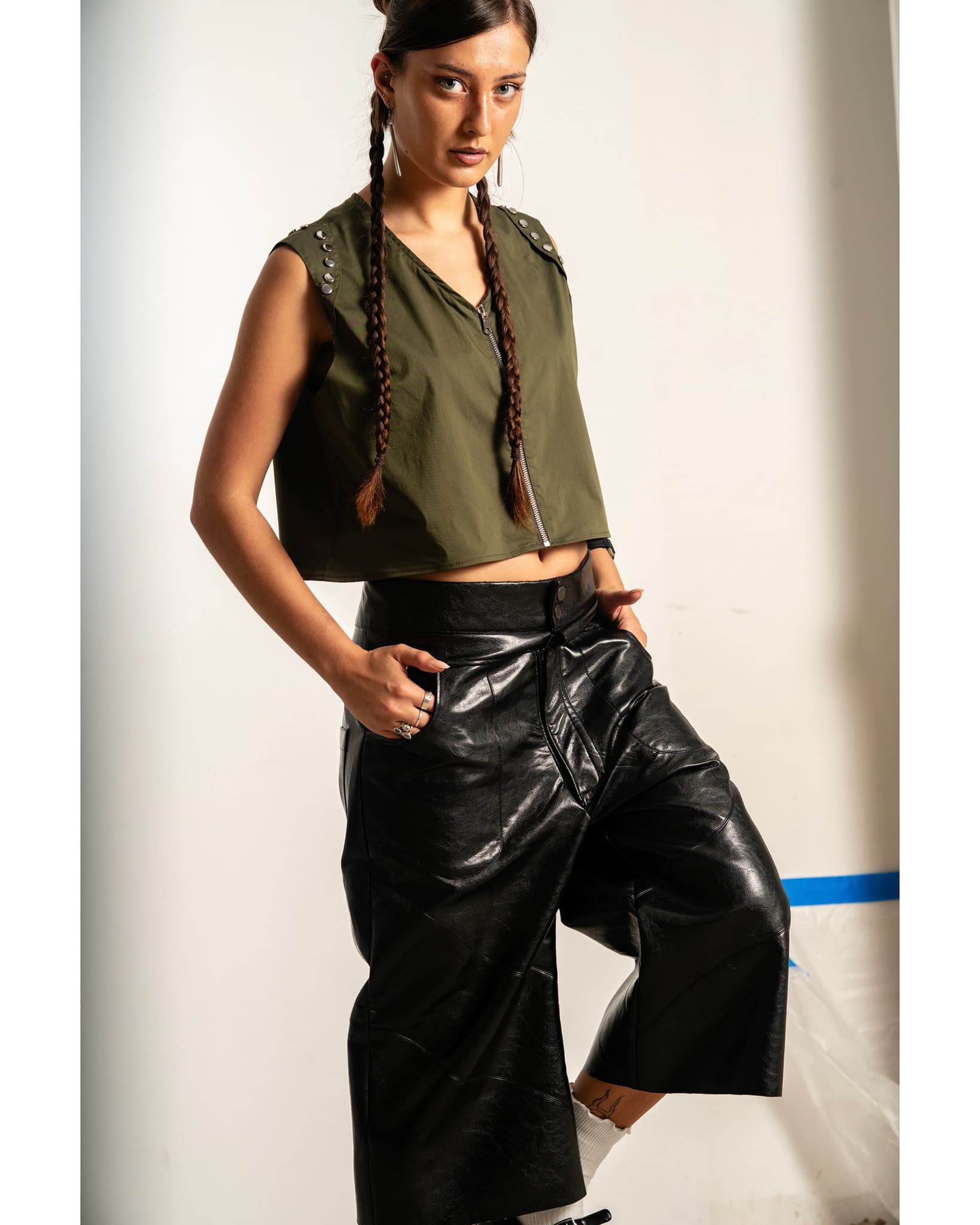 Faux leather Cropped Pants alternate view